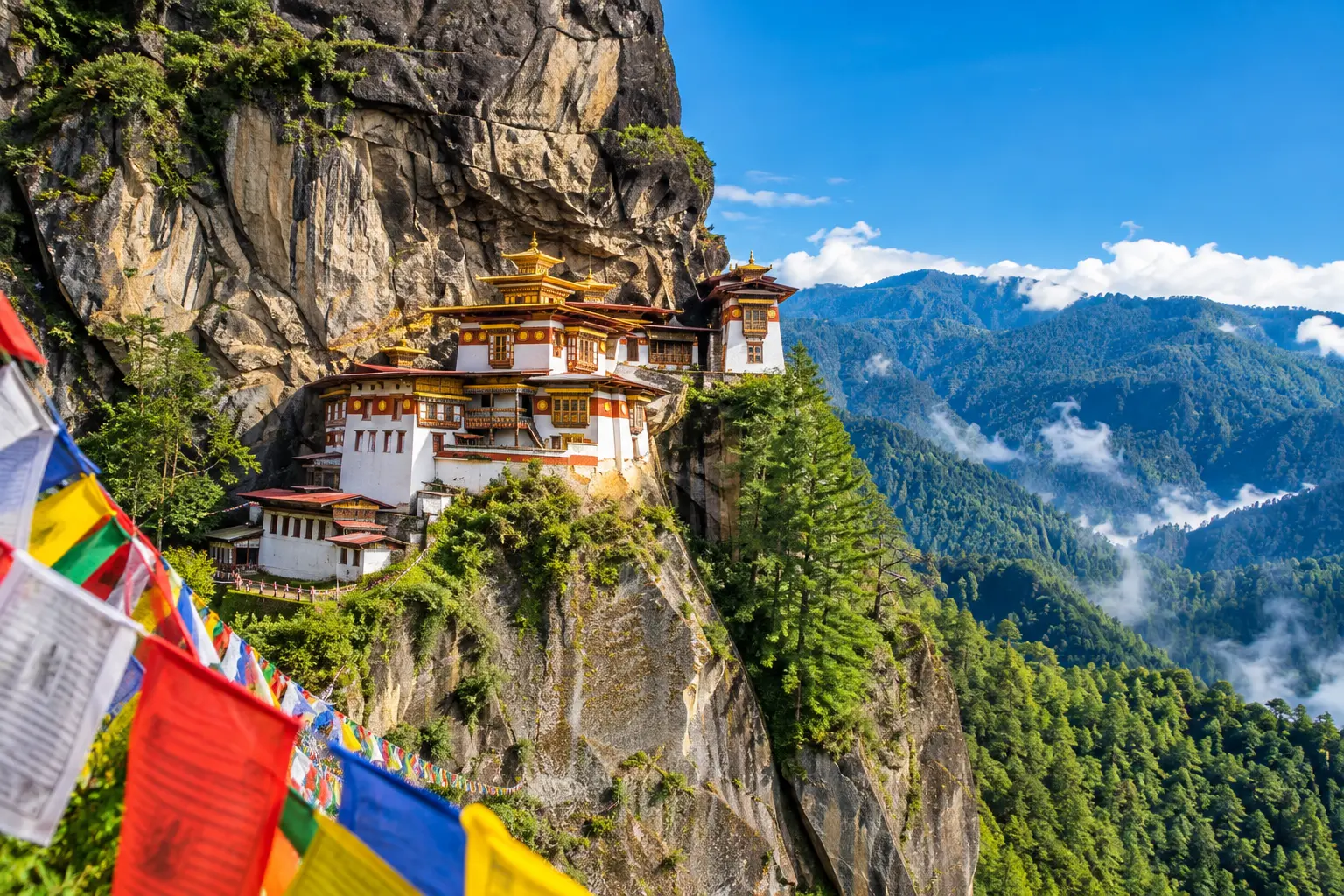 Breathtaking Bhutan – 5 Nights / 6 Days Himalayan Cultural Escape